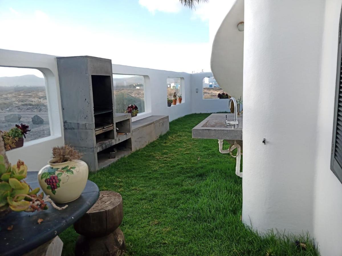 Leilani Cotillo Garden 2 Apartment Luaran gambar
